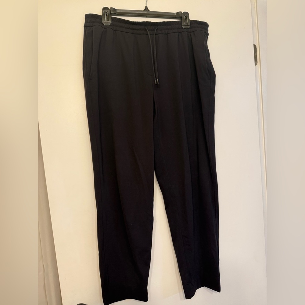 Lululemon Tapered-Leg Mid-Rise Pant